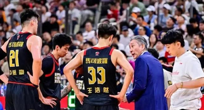 掘金内线新星:这里是夏季联赛,每个人都在努力争取拿个位置