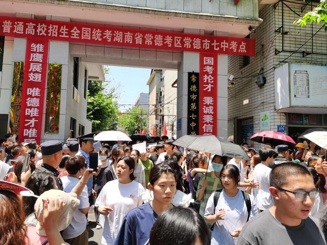 滇超决赛“新王加冕” 丽江or昆明？拓东今夜给出答案丨有一种叫云南的生活之365天