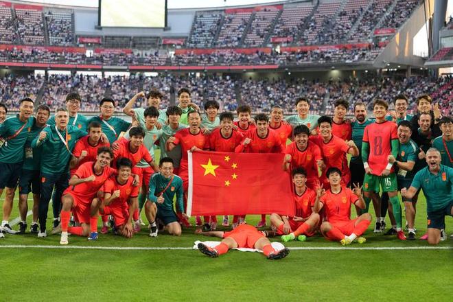 亚泰vs青年人：双方均3外援首发，谭龙停赛，赵英杰战旧主