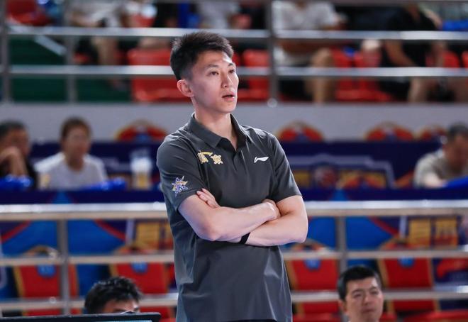 媒体人:赵继伟落选亚运会是对健康保护,杨瀚森则是要打NBA