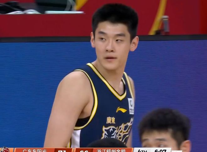 覆铜板闪崩,4倍大牛股濒临跌停,发生了什么?