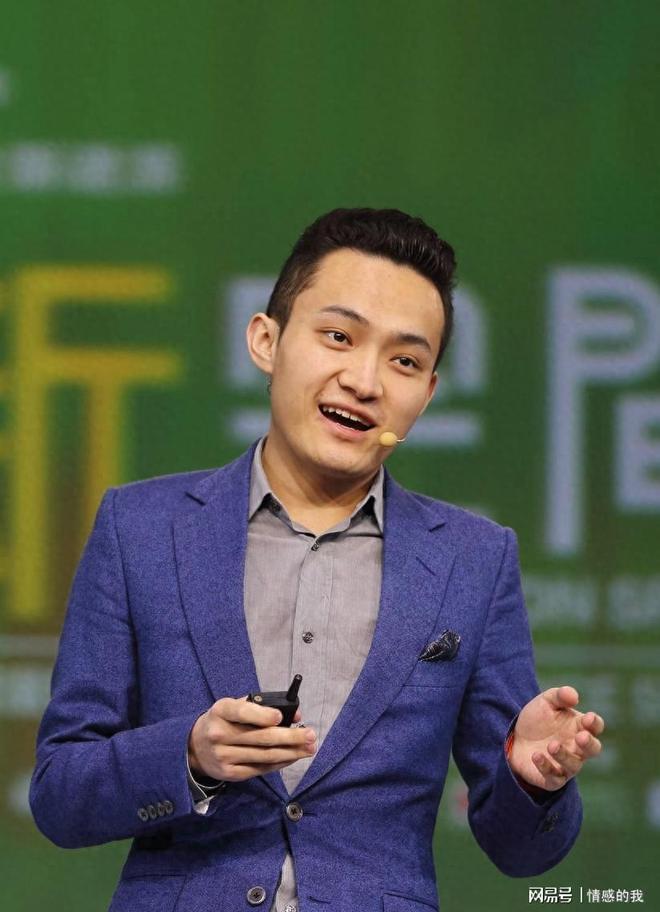 越南姐弟伪造3200份文件,非法转移5.2亿美元到中国,走私9000亿越南盾货物到越南