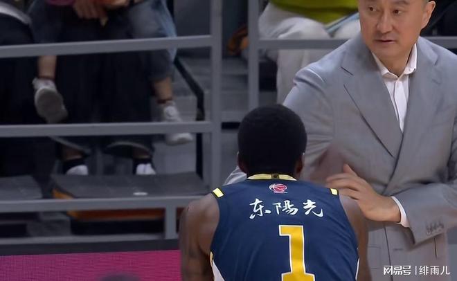 从蓝领到明星,阿奴诺比在总决赛舞台完成蜕变